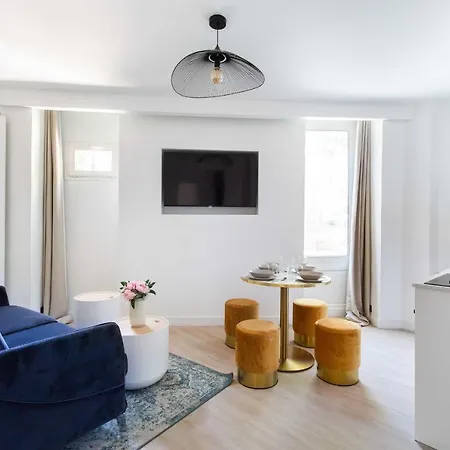 Appartamento Cosy - Parc Des Expositions Tour Eiffel 2 *